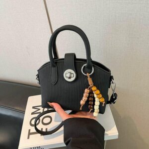 ribbed leather crossbody handbag with twist lock